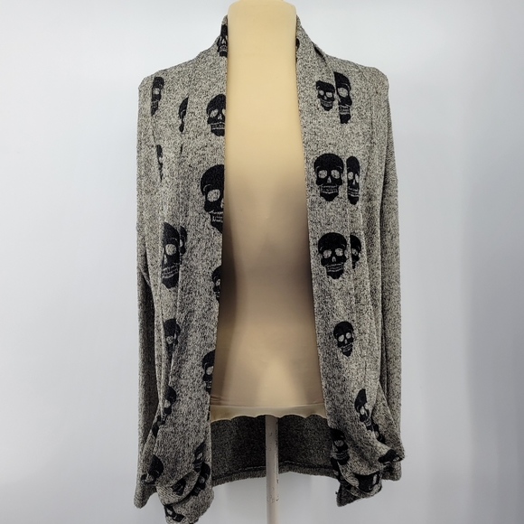 Casa Lee Sweaters - Casa Lee Open Front Skull Print Cardigan